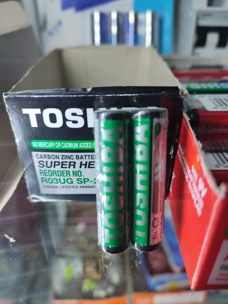 Paquete de 2 pilas triple A (Verde, Toshiba)