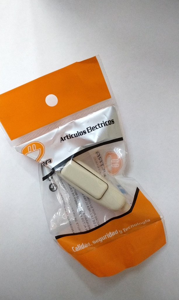 Interruptor aereo para lampara (Marfil, ULTRA ELECTRIC)