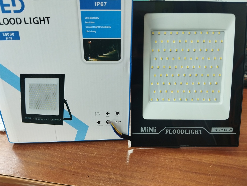 Reflector LED luminaria publica chip 150W CMD (Blanco, LED FLOOD LIGHT)