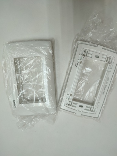 [21014] Placa Eléctrica Triple Mas Bastidor  Blanco CHINT
