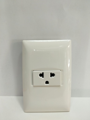 [2827] Toma completa simple nema con polo a tierra (Blanco, Osmar)