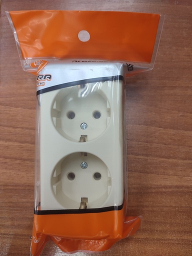 [2723] Toma de sobreponer Shucko de 2 tomas, 16A Marfil, Ultra Electric
